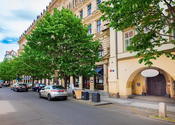 Apartments Almandine Prague